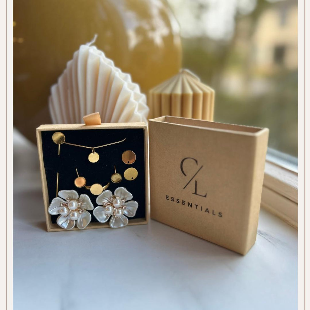 Set XXL Pearl Flower 5 White Button Cover