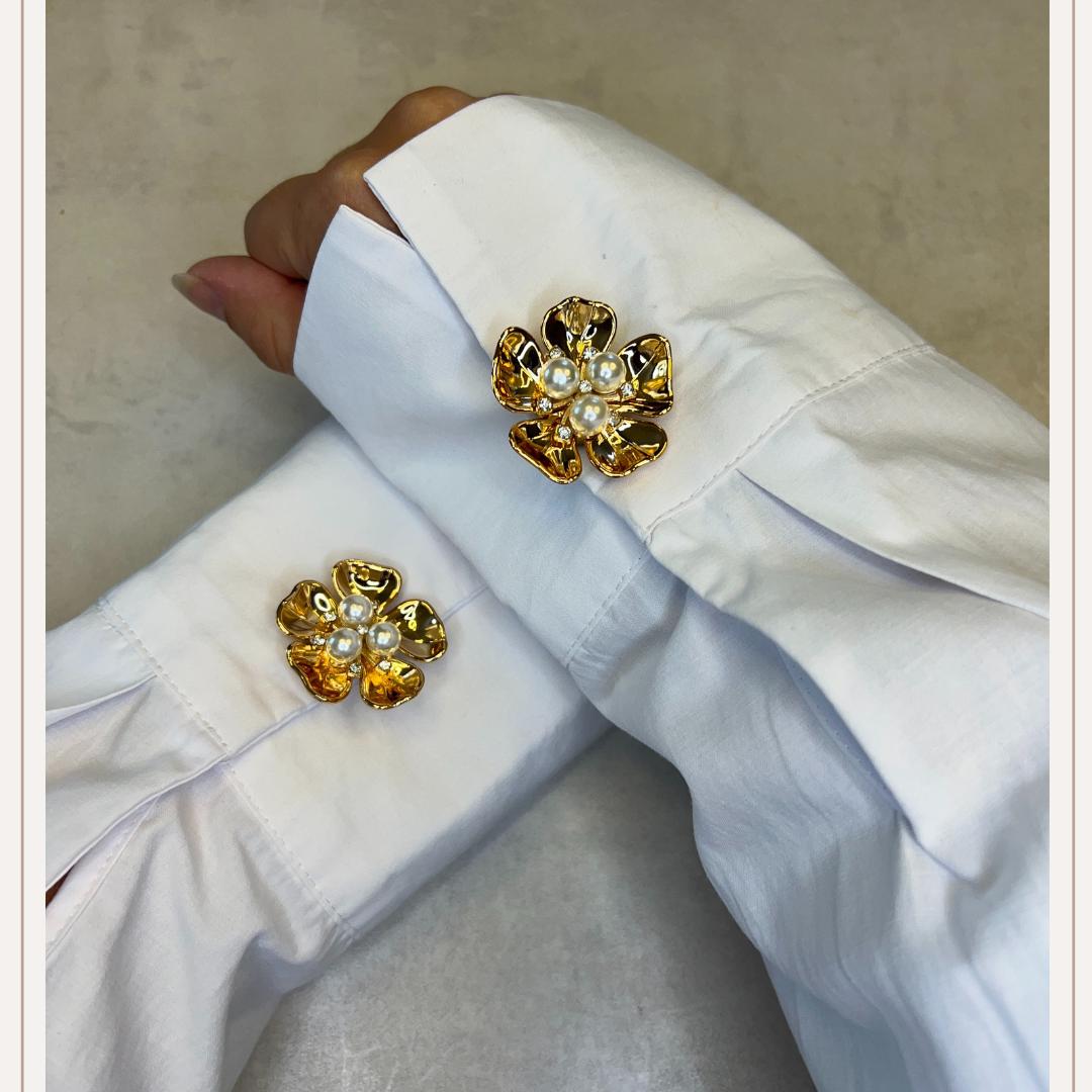 Gold Flower 5 White Button Cover