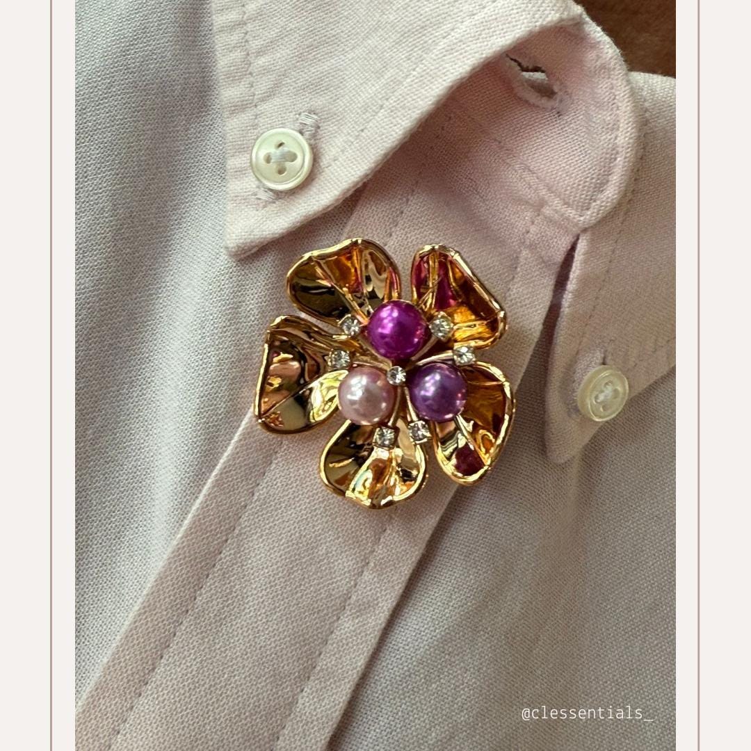 Gold Flower 5 Purple White Button Cover