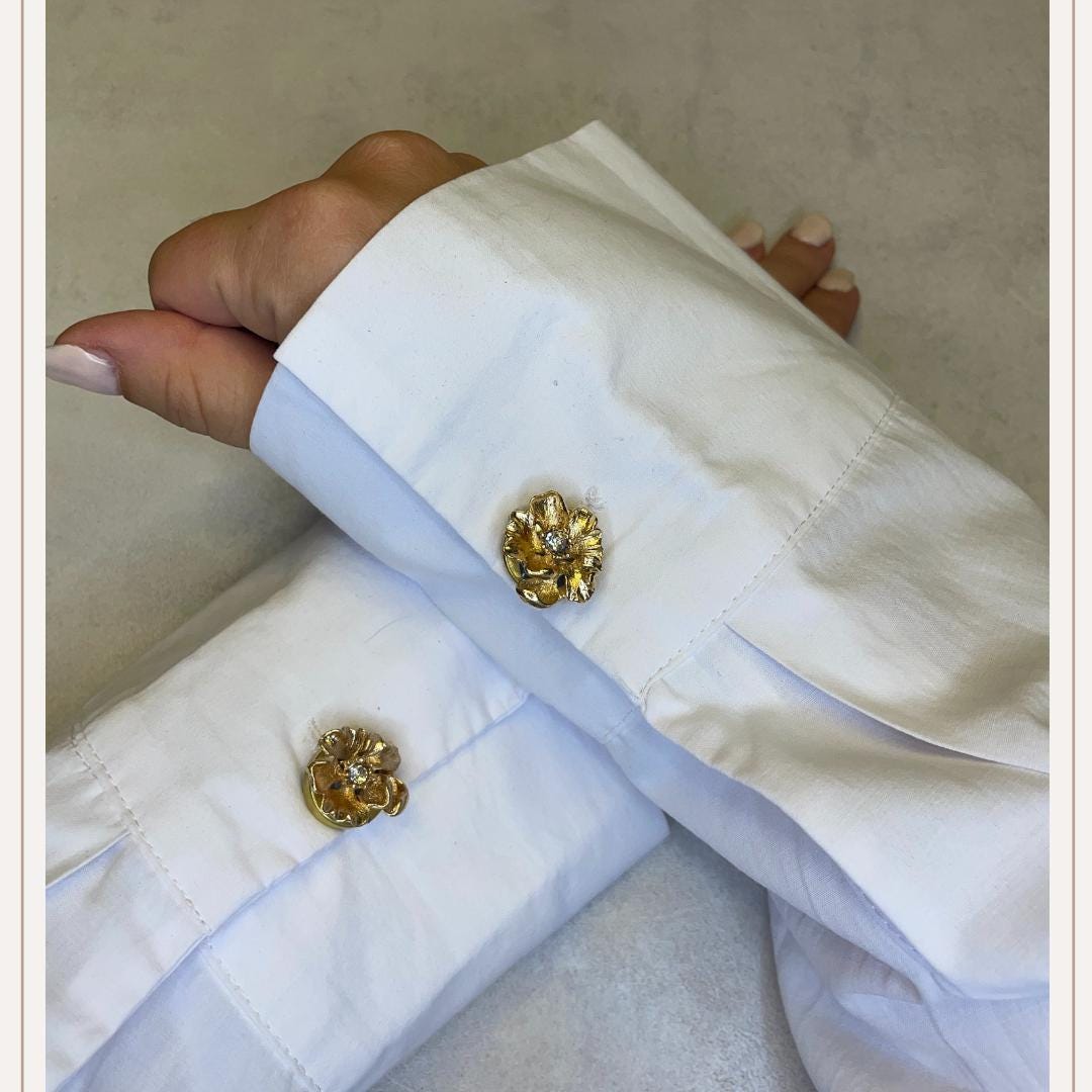 Small Flower Diamant Gold Button Cover