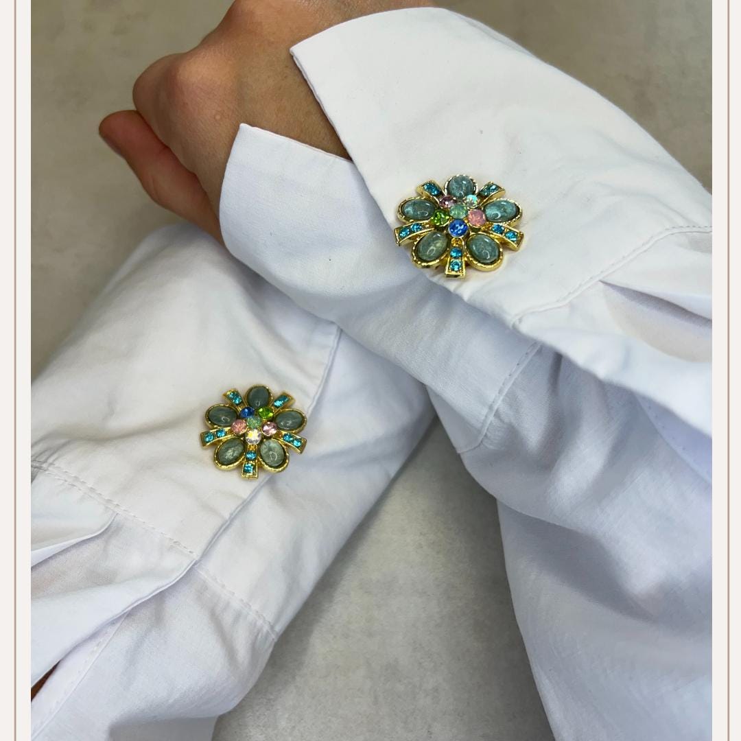 Viola Flower Green Button Cover