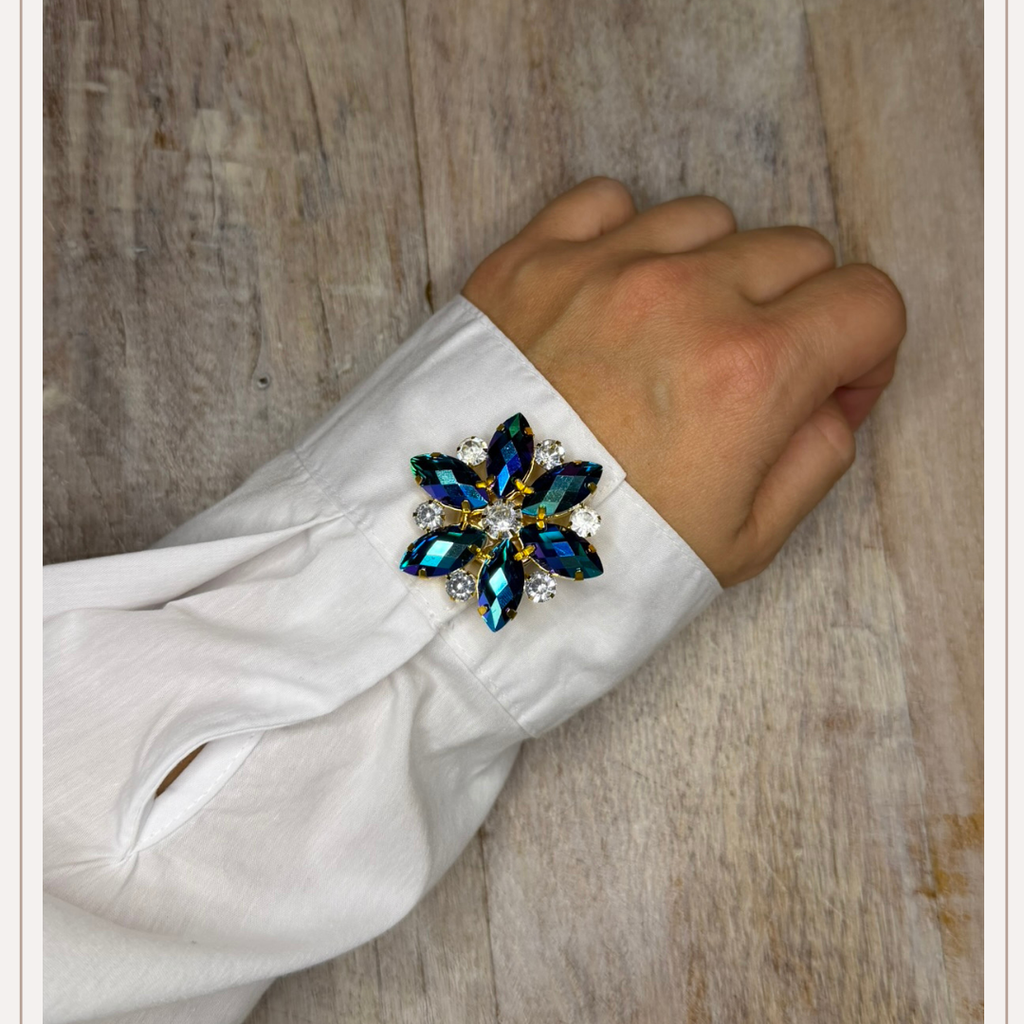 Handgemaakte blauwe bloem hart button cover